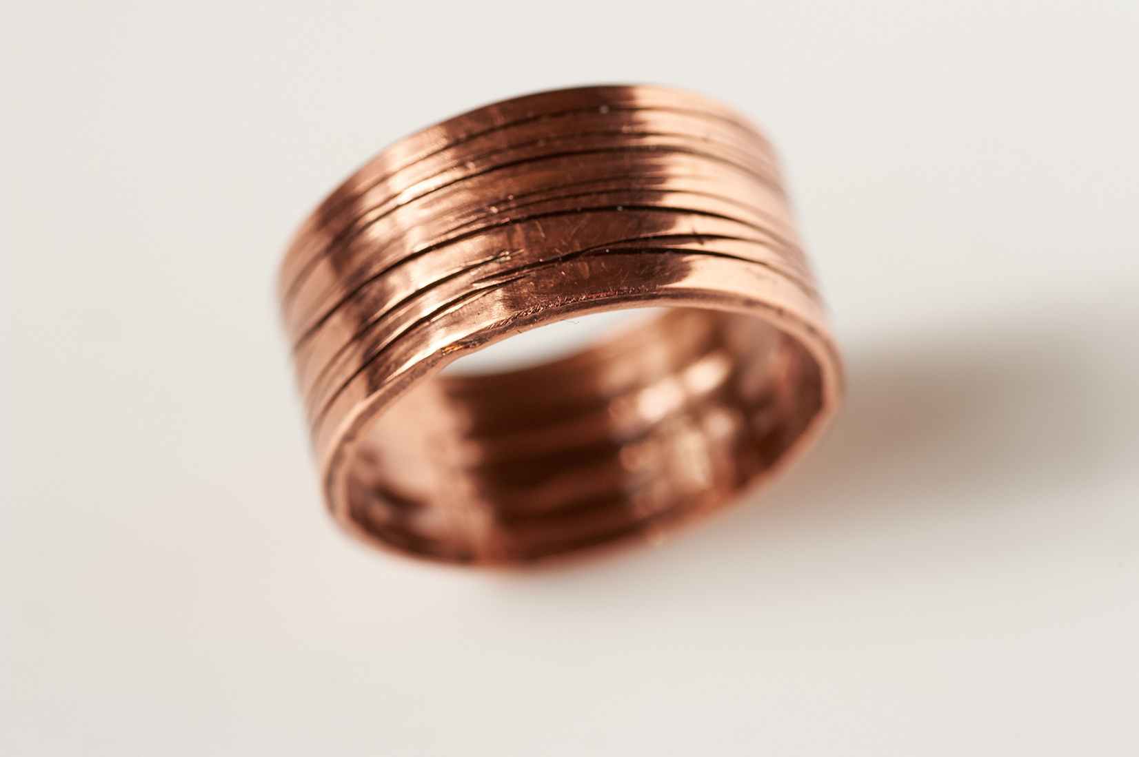 You are currently viewing Hypo-allergenic metals for sensitive skin: Find jewellery that fits you