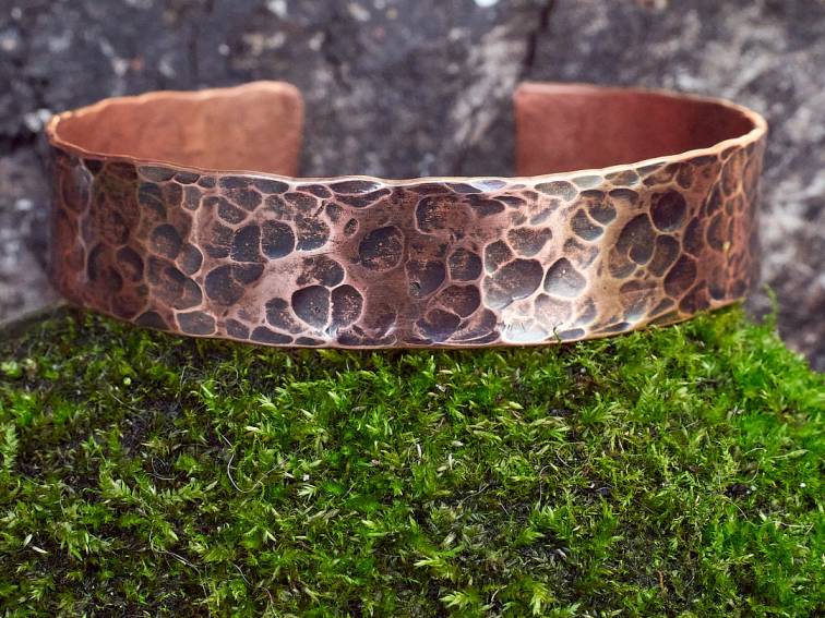 Handmade copper bracelet by Ertisun